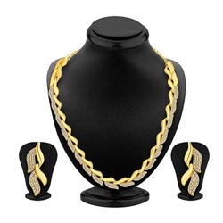 "MJ Smooth Finishing Stylish Gold Plated Necklace Set For Women"